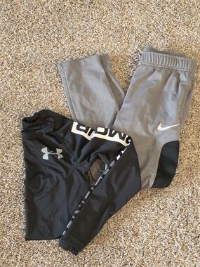 Under Armour Black Top with Gray Joggers - Kids Nike Sweatpants Set